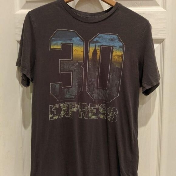 🐢Express Men's Short Sleeve Skyline Print Graphic Tee Size Small - Picture 1 of 7